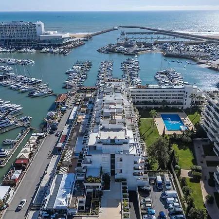 Marina Relax * فيلامورا